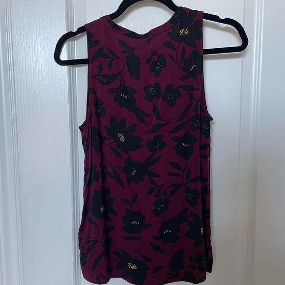 Gap Sleeveless work top size M - Picture 2 of 2
